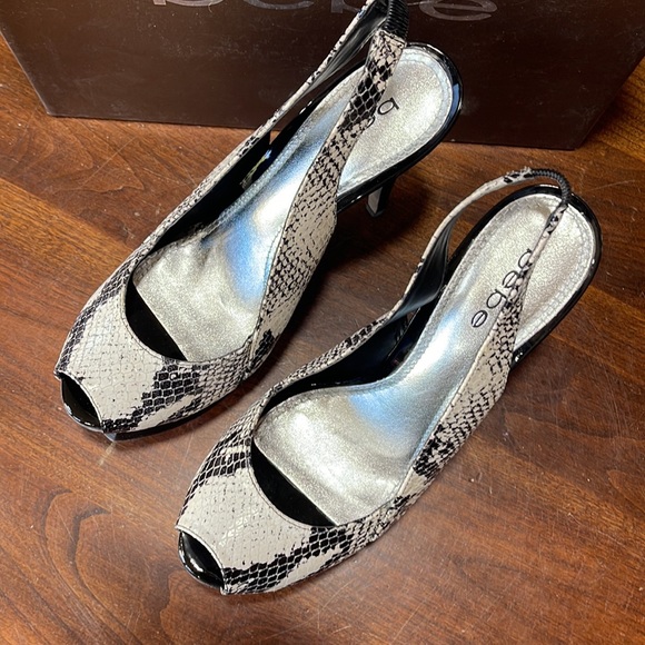 Bebe Zahara, black & white snake, open toe sling back platform stilettos, size 8 - Picture 2 of 11